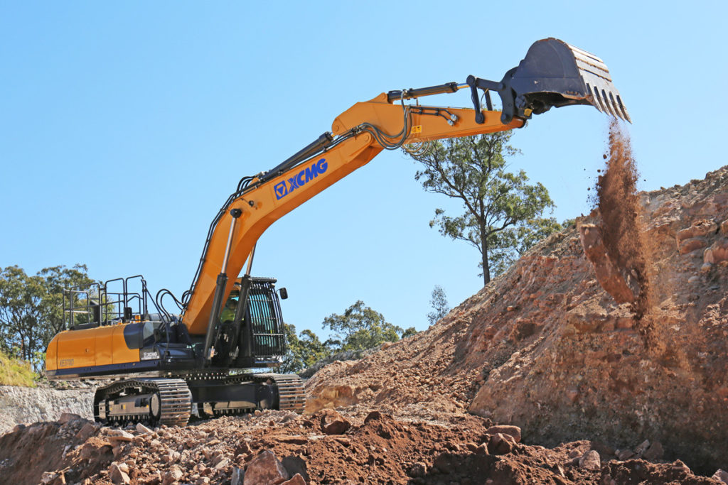 XCMG-XE370D-Excavator-37tonne-2-Perth-Newcastle-Brisbane-SunshineCoast