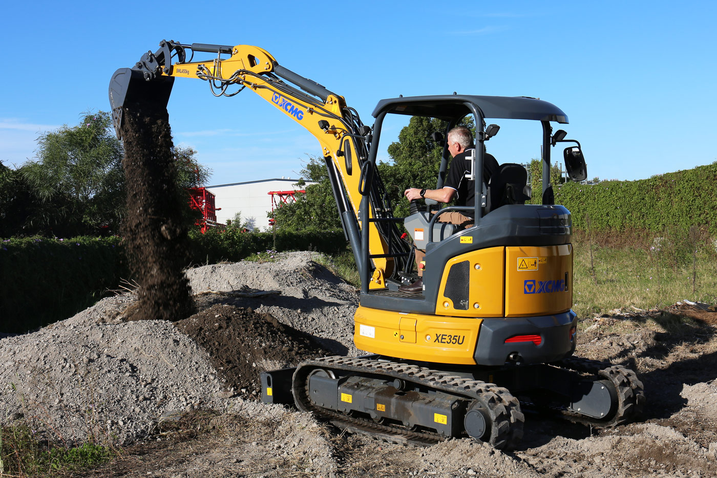 XE35U-Mini-Excavator-Newcastle-Brisbane-Perth-2