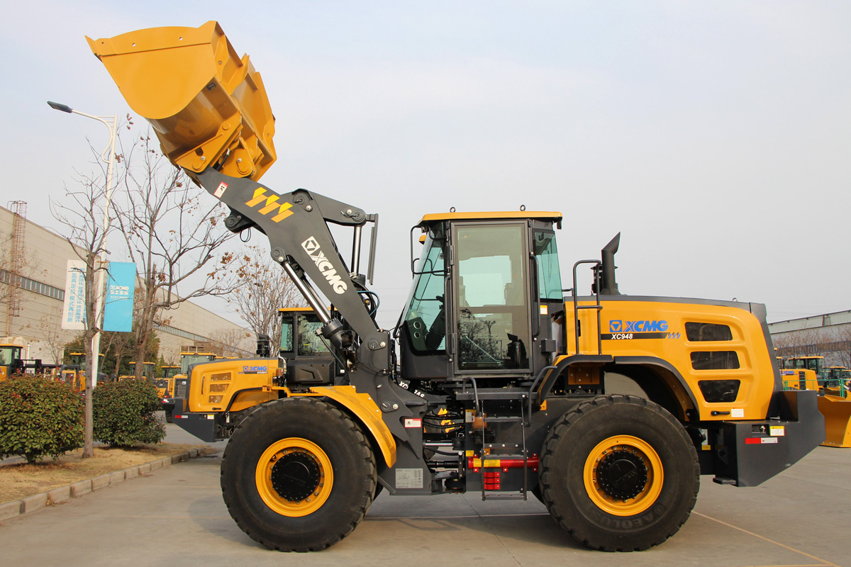 XC948-Wheel-Loader-3