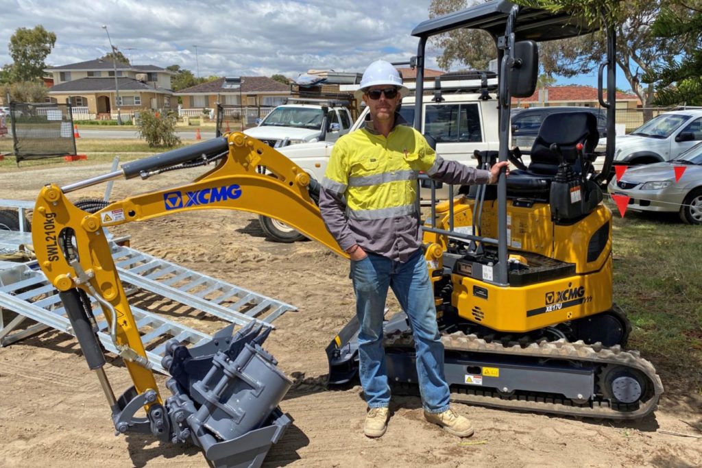 Nathan Will Contracting XE17U XCMG Perth